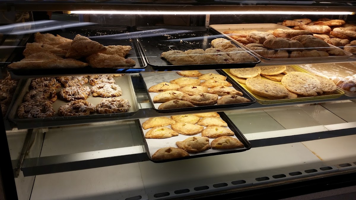East Detroit Bakery & Deli